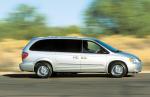 Chrysler Town & Country 2001 года